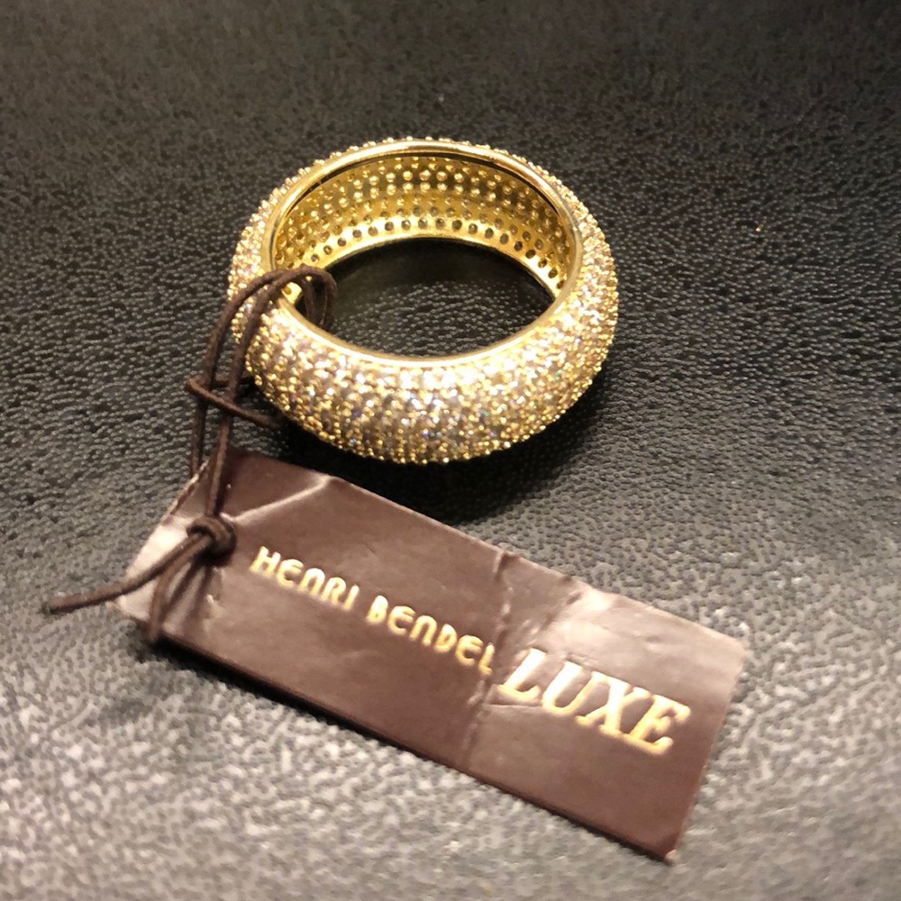 Henri Bendel Luxe Pave Ring size 7 NWT